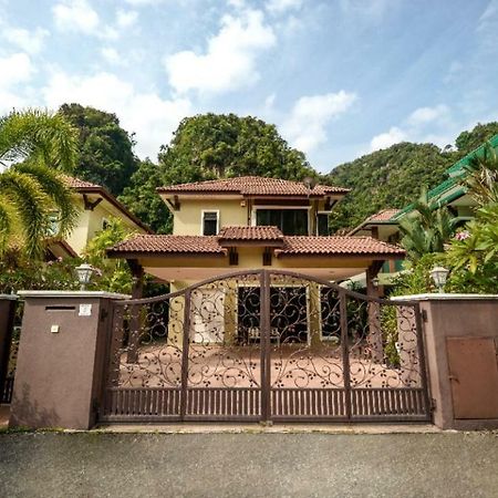 The Heaven In Sunway Ipoh Villa Exterior photo